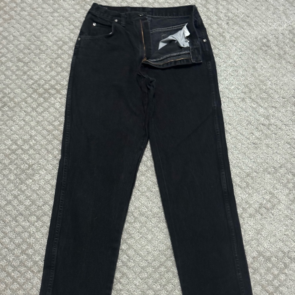 Black Wrangler 31 x 32 Straight Jeans